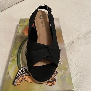 Women’s size 8W black espadrille wedges new